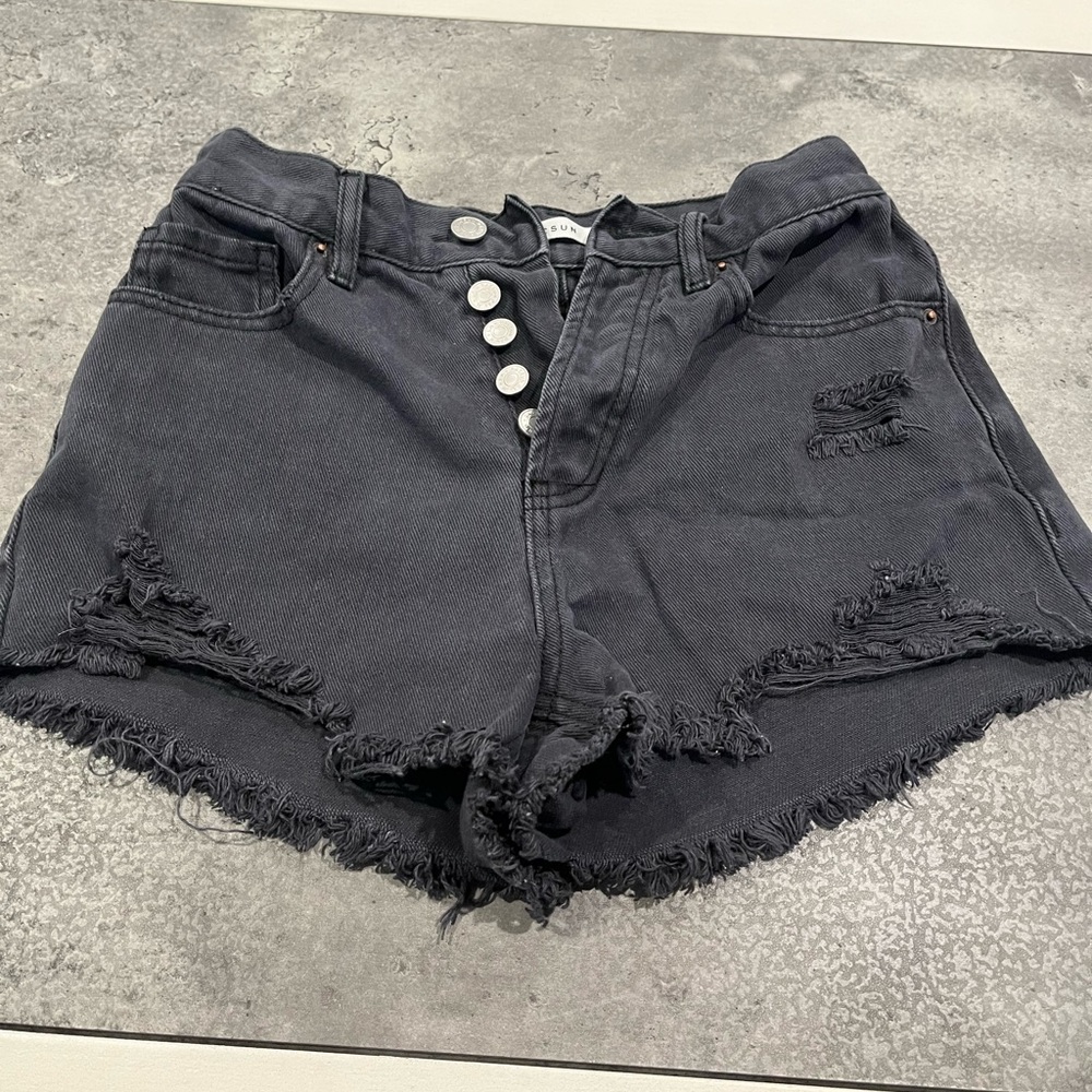 PacSun - black denim shorts